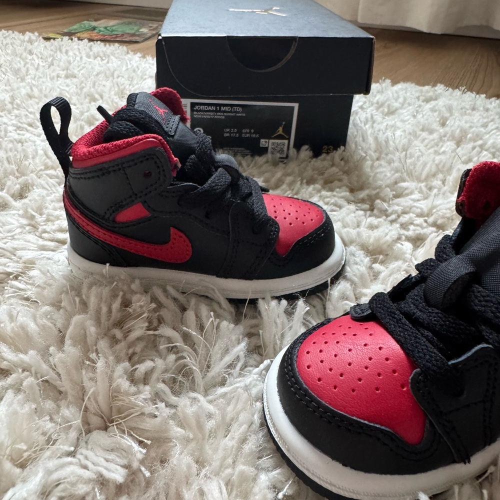 Brand new Air Jordan 1 Mid toddler sneakers